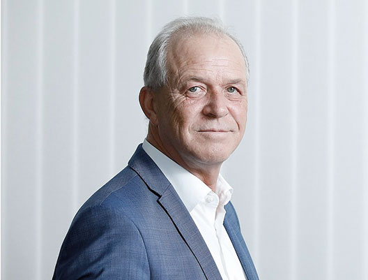 Carsten Isensee - Wiceprezes ds. finansów i IT