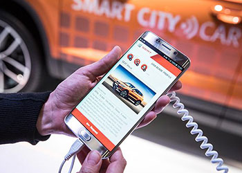 Światowy Kongres Technologii Mobilnych: SEAT ogłasza partnerstwo z Shazam i inauguruje XMOBA