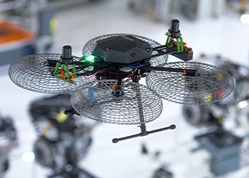 Drony w fabryce przyszłości – SEAT pracuje nad innowacyjnym projektem