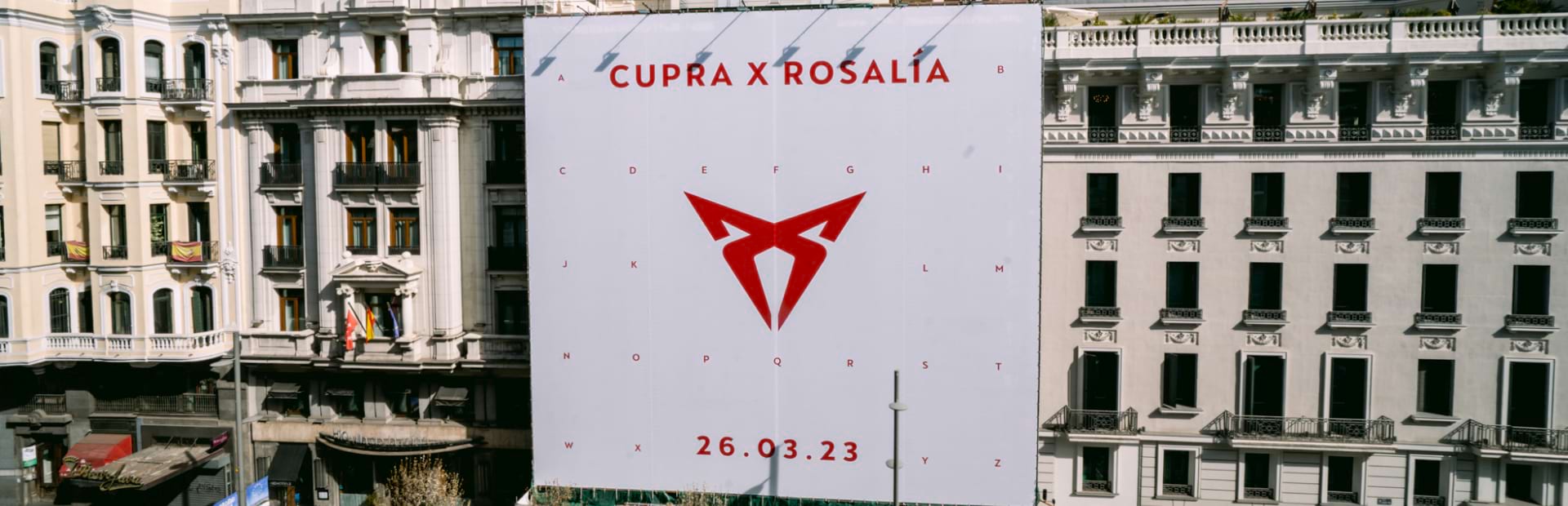 CUPRA rozpoczęła niecodzienną współpracę z gwiazdą muzyki latynoskiej – Rosalíą
