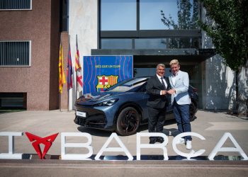 CUPRA i FC Barcelona wzmacniają współpracę. Tavascan oficjalnym samochodem klubu