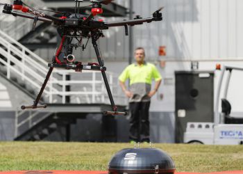 Kierownica prosto z nieba. Jak wygląda nowy sposób dostawy dronami?