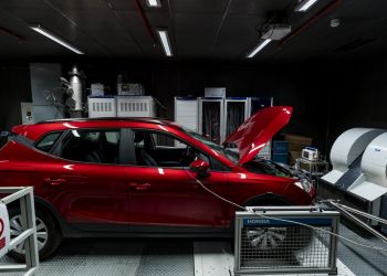 SEAT zainwestował ponad 30 milionów euro w nowoczesne centrum testowania układów napędowych