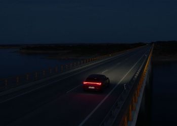 SEAT testuje oświetlenie LED w najciemniejszym miejscu Portugalii