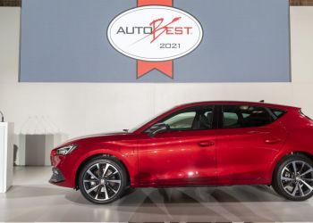 AUTOBEST Gala Awards: SEAT Leon odebrał nagrodę Best Buy Car of Europe 2021