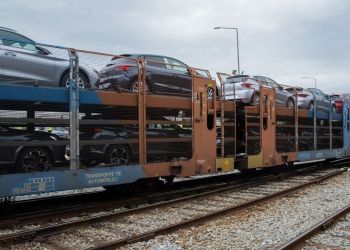 Specjalna linia kolejowa połączy fabryki  SEAT-a i Volkswagena