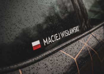 Maciej Wisławski zasiadł za kierownicą CUPRY Leon