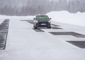 CUPRA Tavascan przetestowana w ekstremalnych warunkach w Laponii