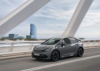 CUPRA odpowiada na rosnące zainteresowanie Polaków samochodami elektrycznymi