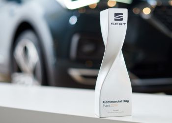 Polski zespół obsługi posprzedażnej  z nagrodą Najlepszego Importera SEAT 2018
