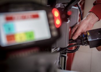 Elektroniczne moduły sterowania CUPRA oraz Ducati