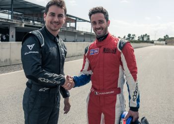 Dovizioso i Lorenzo za kierownicą CUPRA TCR